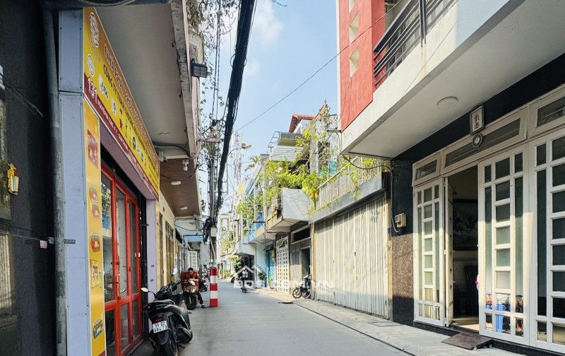 Bán nhà Mặt Tiền KD Nguyễn Bá Tòng, Phường 11 Tân Bình, 57m2, 3Tầng 3PN. Chỉ 8.4 Tỷ còn TL với chính chủ.